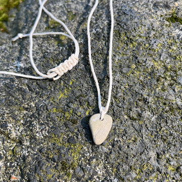 "Rysa Czasu" - Naszyjnik z Kamieni Podróżnych